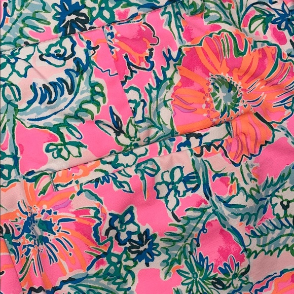 Floral Women's Shorts - Picture 4 of 5